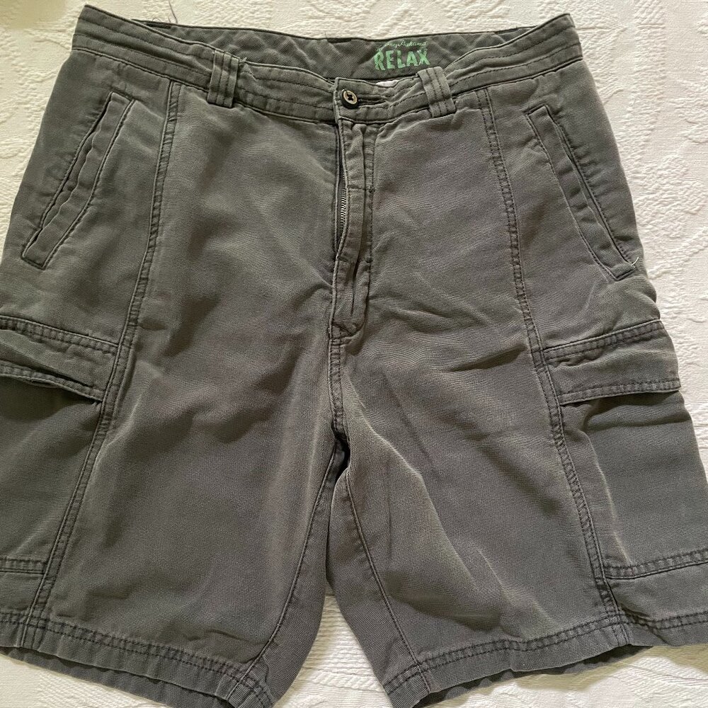 Tommy Bahama Men's Shorts, sz 32, grey-green